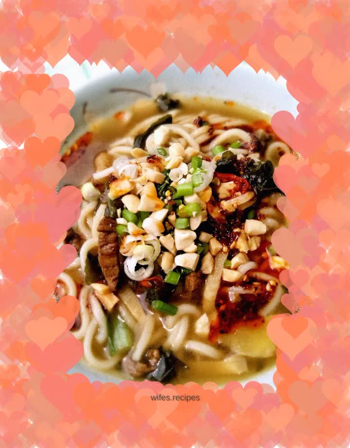 Shredded Pork Noodles with Pickled Vegetables