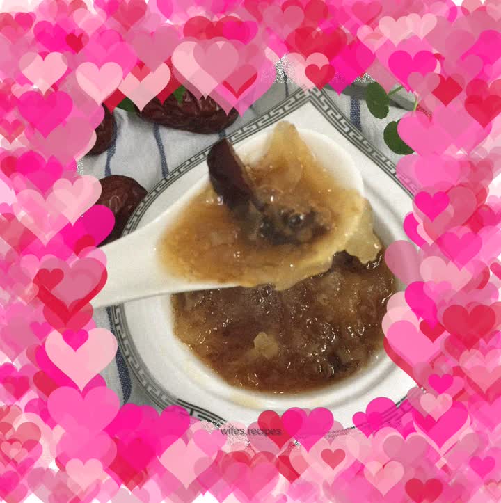 Tremella and red dates soup