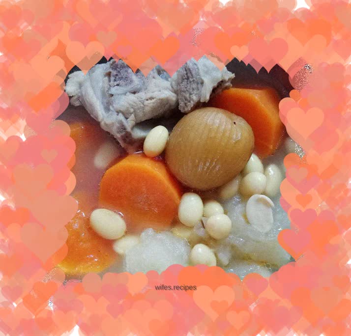 Soybean, Pomelo Peel and Dragon Bone Soup