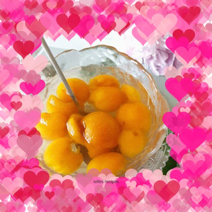 Loquat in sugar water