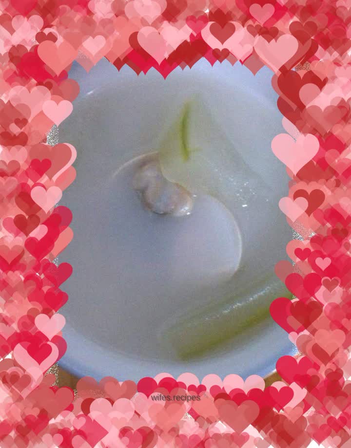 White clam and winter melon soup