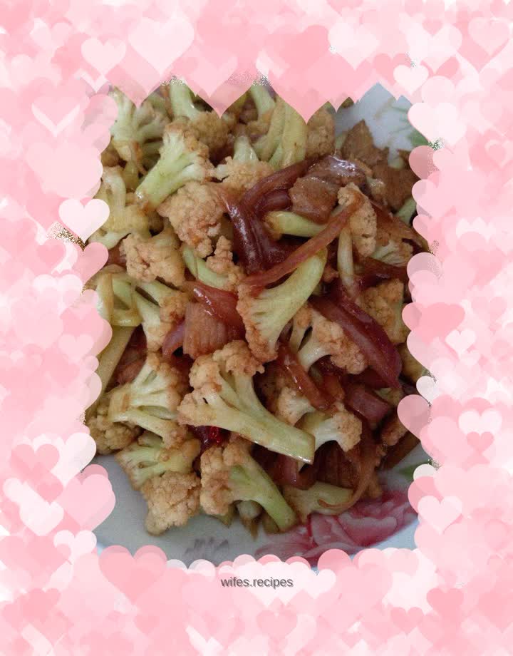 Stir-fried organic cauliflower