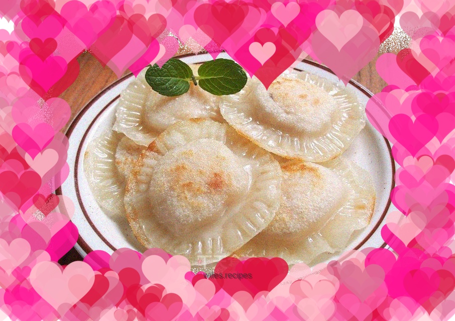 Fried Shrimp Dumplings with Lace Straw Hat