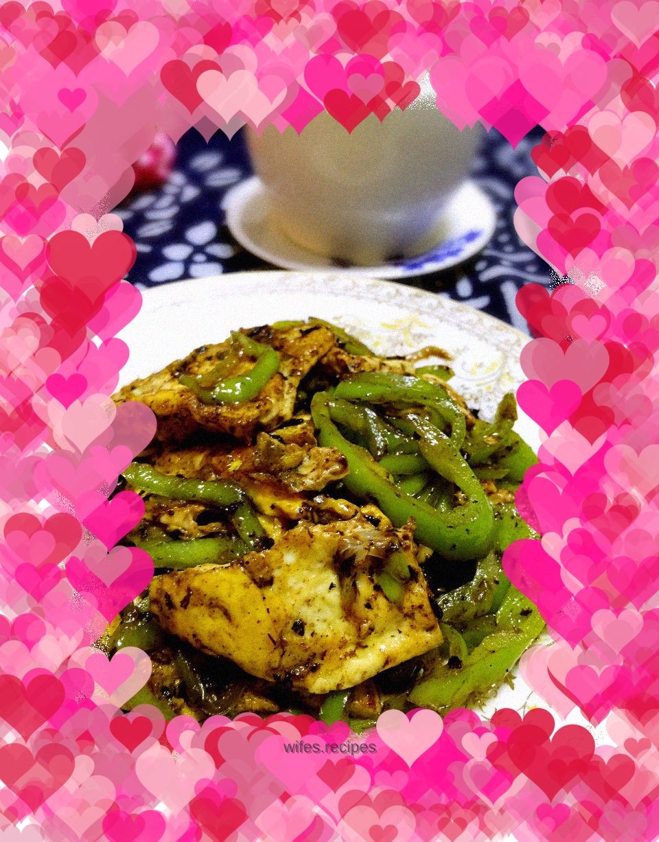 Poached eggs with black bean and spicy pepper