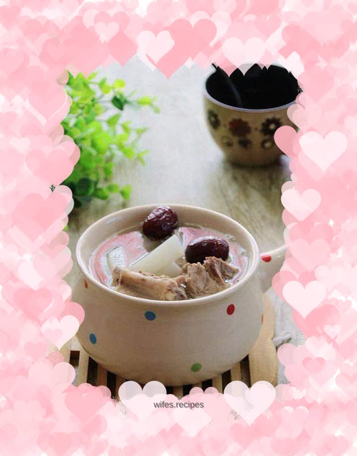 Radish pork ribs soup