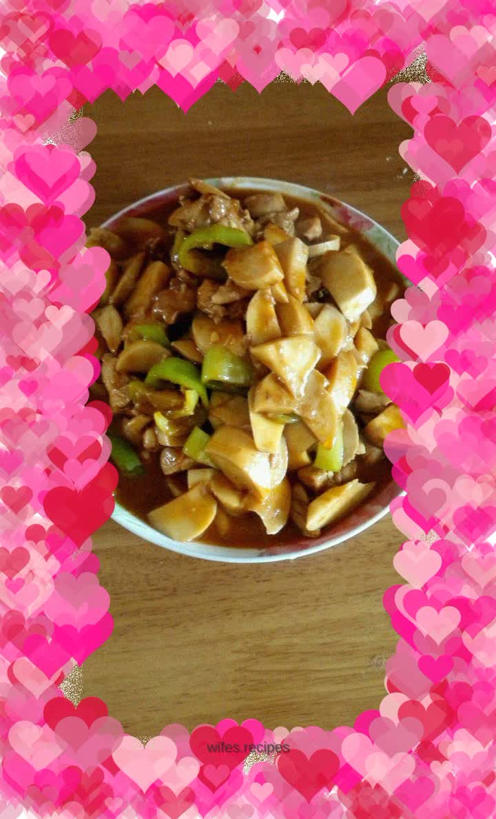 Braised chicken legs with king oyster mushrooms