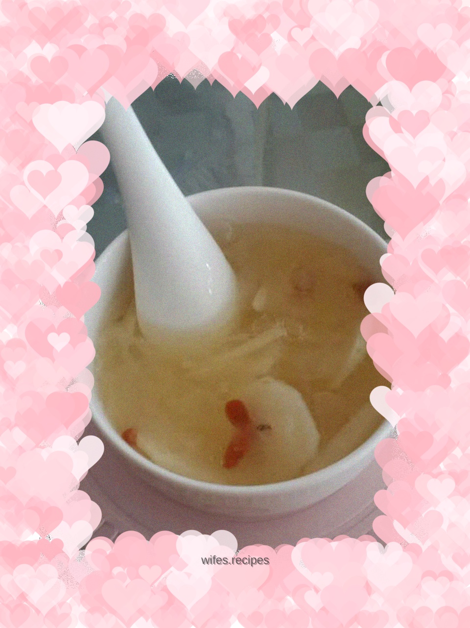 Tremella fungus and water chestnuts