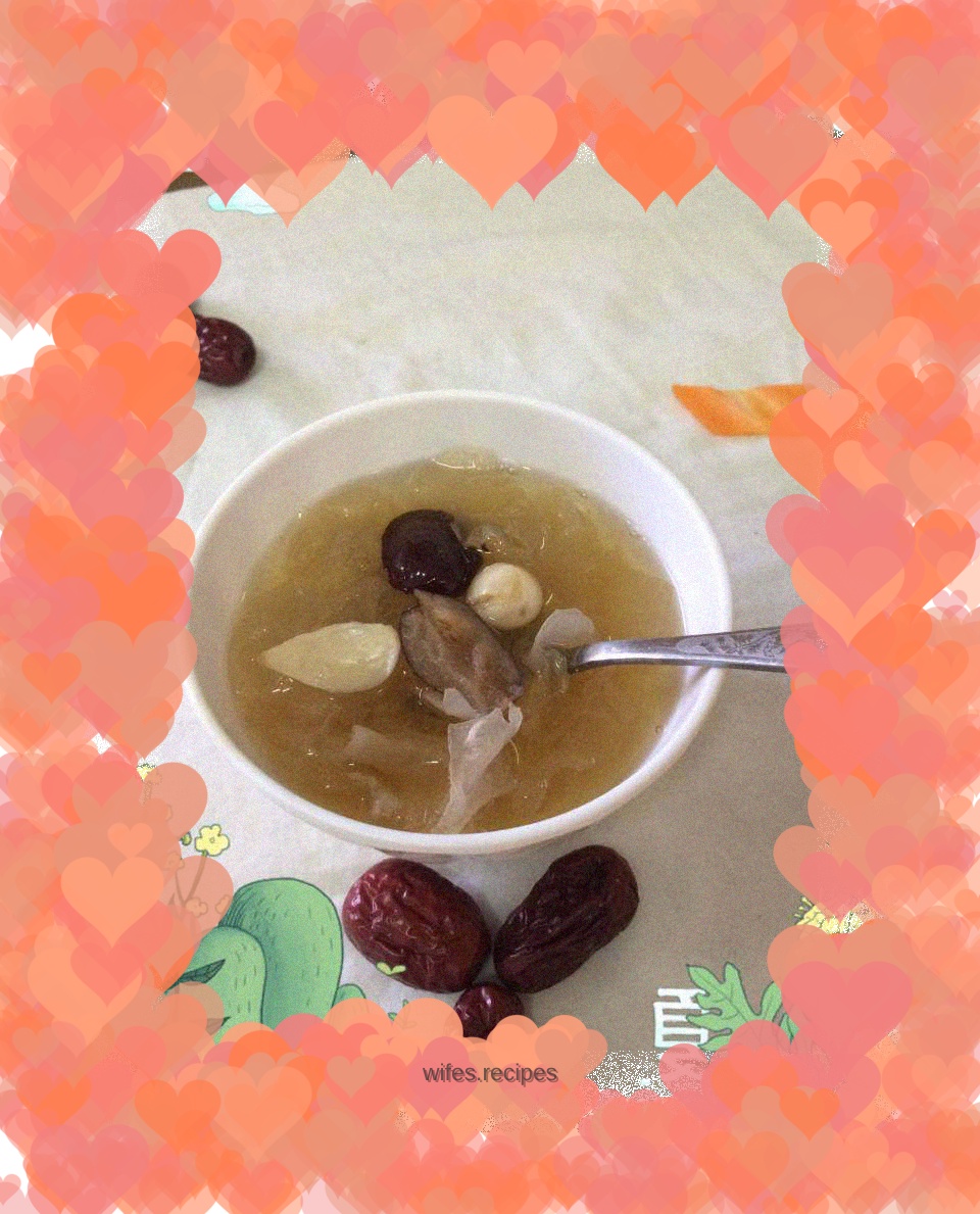 Rock Sugar Tremella Lotus Seed Soup