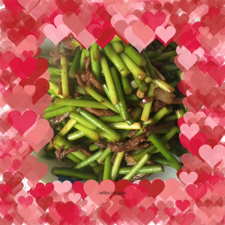 Stir-fried shredded pork with garlic sprouts