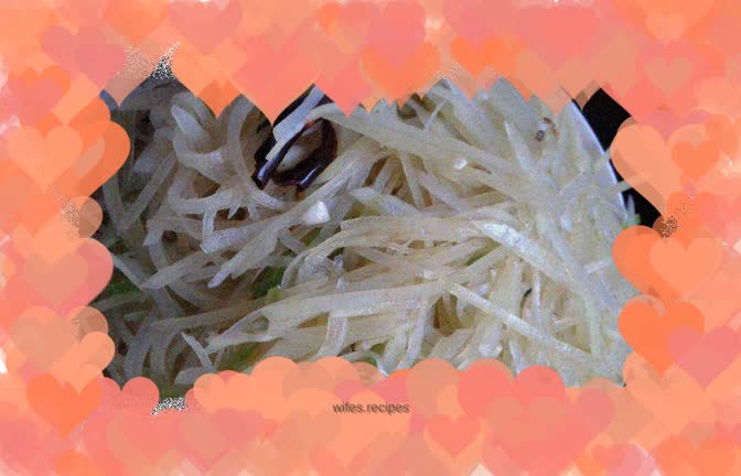 Hot and sour potato shreds, crunchy