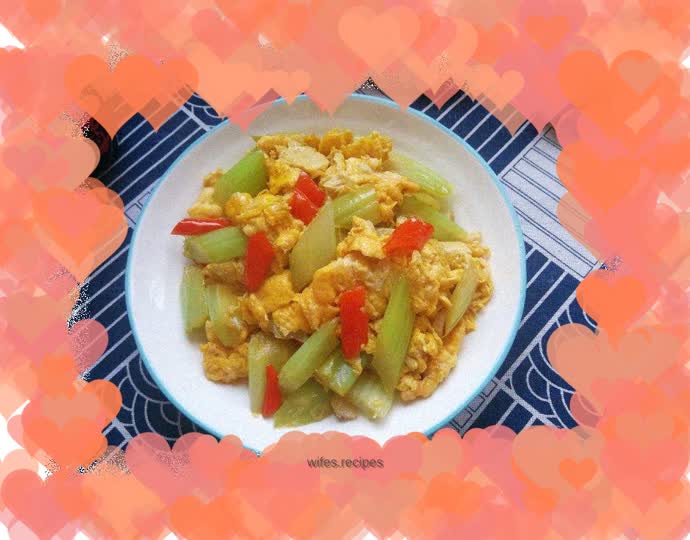 Scrambled eggs with celery