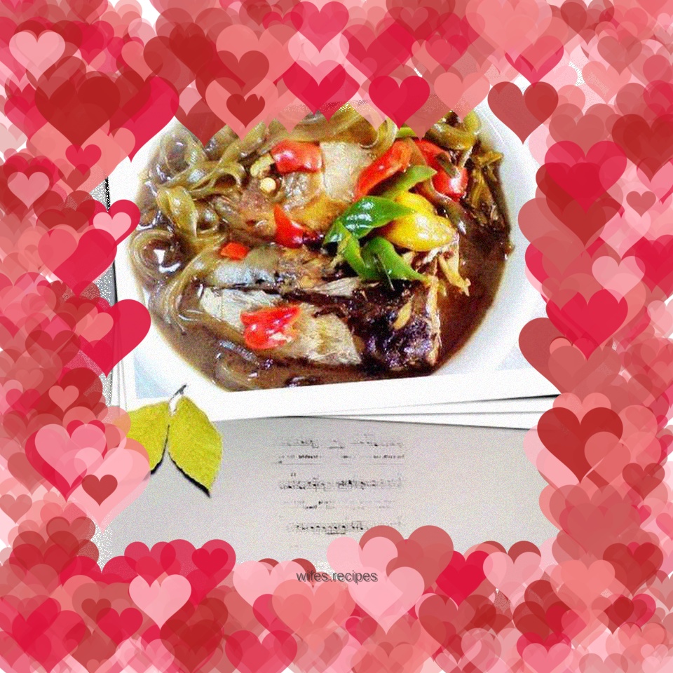 Fish head and pickled cabbage stewed with vermicelli