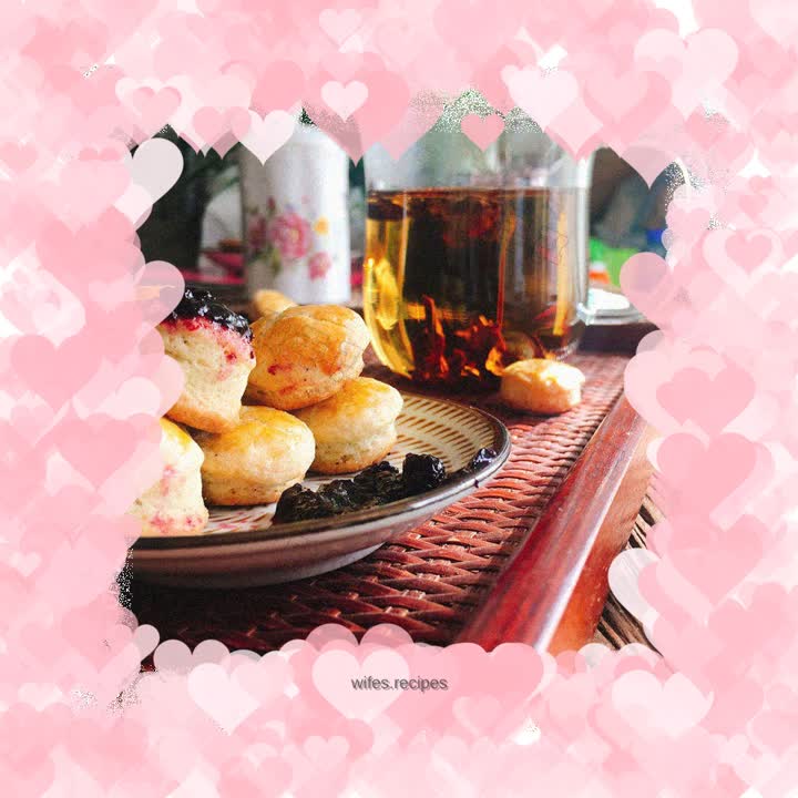 Mini black sesame scones