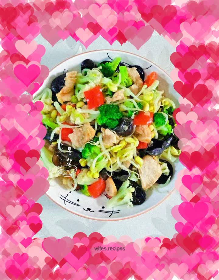 Stir-fried pork with double-flowered soybean sprouts