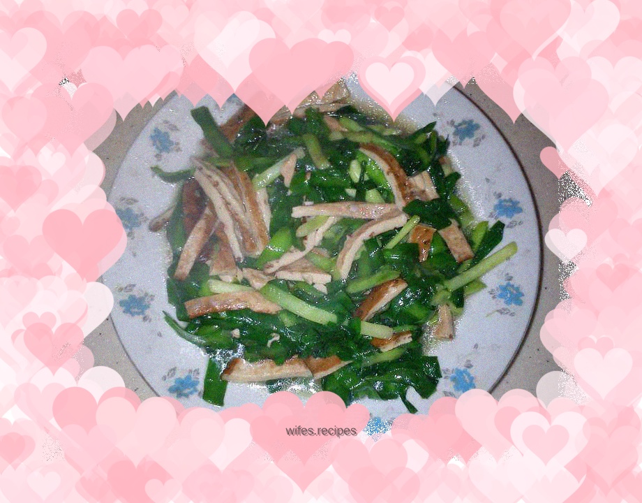 Stir-fried dried beans with leeks