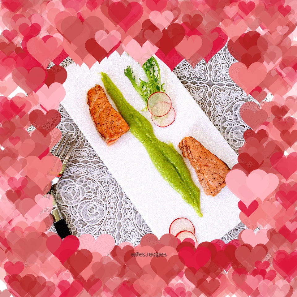 Pan-fried salmon with green bean sauce