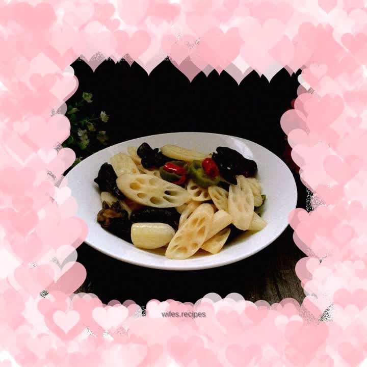 Sweet and sour lotus root strips