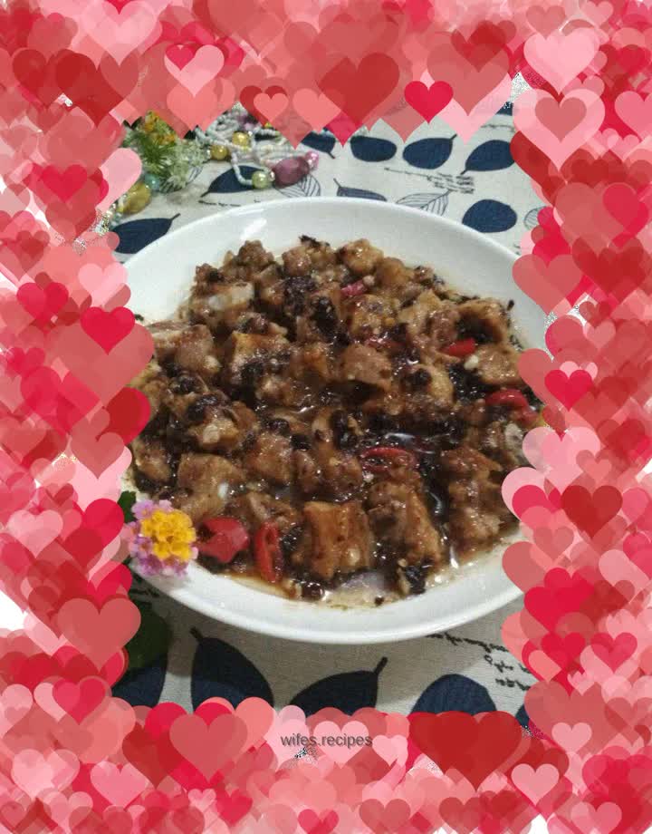Steamed Pork Ribs with Garlic and Black Bean Sauce
