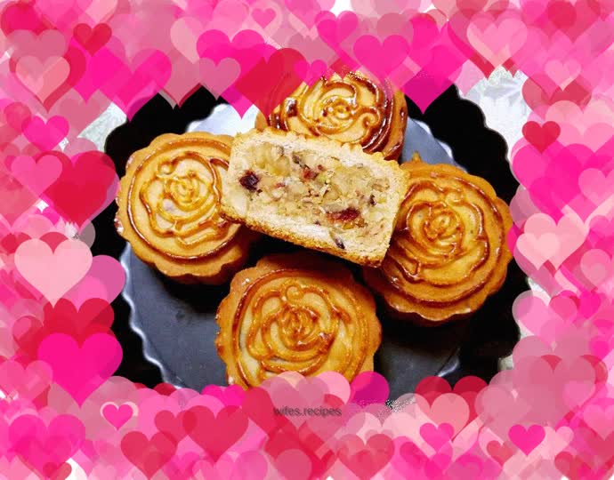 Homemade Cantonese-style five-nut mooncakes for beginners