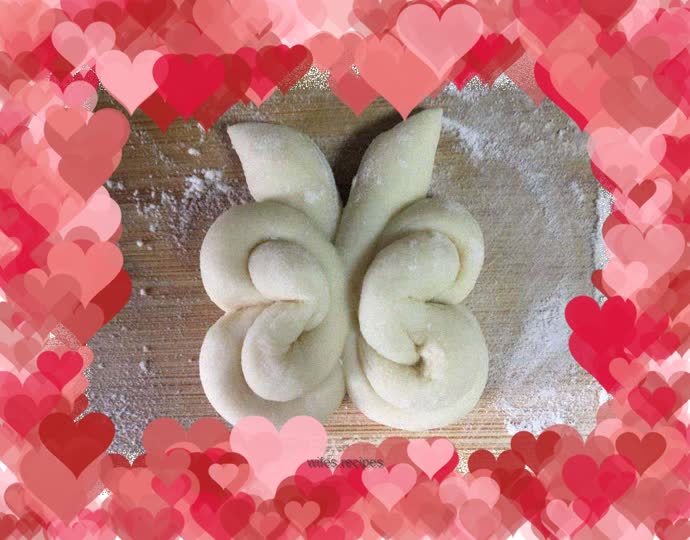 Butterfly buns