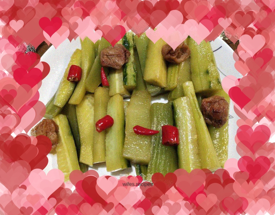 Sour plum pickled lettuce and cucumber