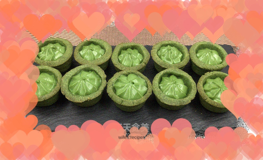 Matcha mini tarts, small in size, full of fresh and delicious taste.