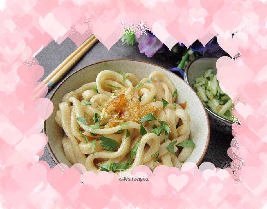 Noodles with shallot oil