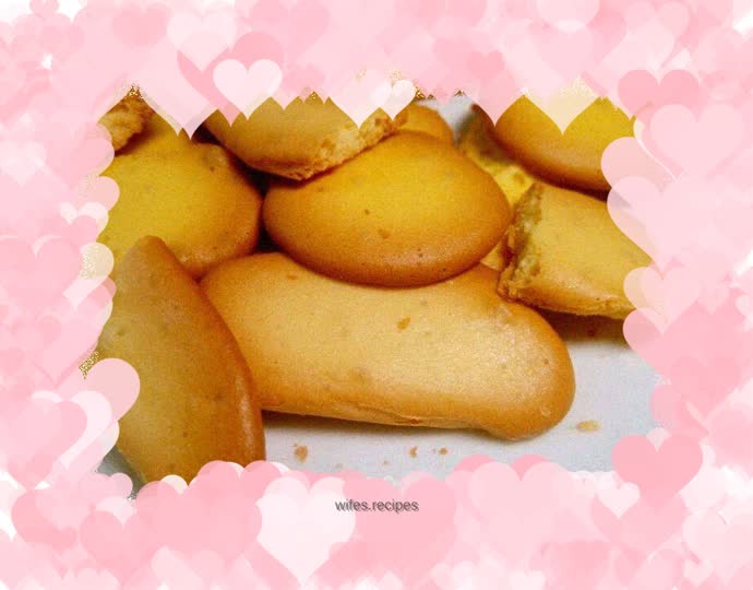 Egg yolk biscuits
