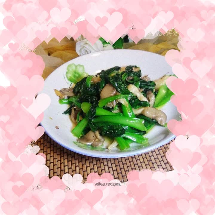 Stir-fried oyster mushrooms with vegetables