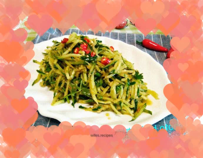 Versatile cucumber shreds