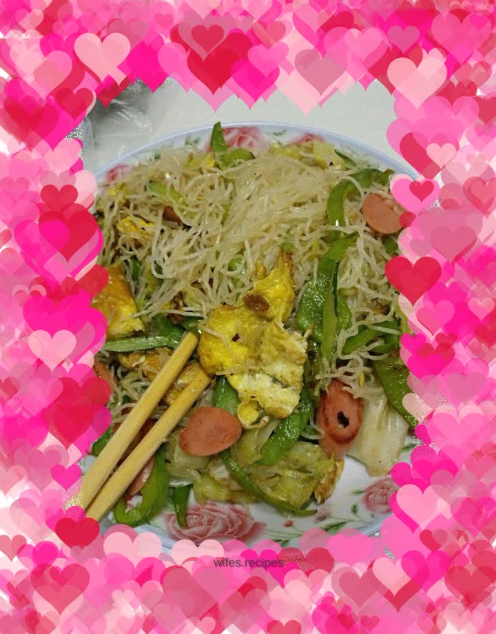 Home version of fried rice noodles