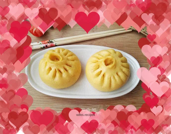 Carrot noodles, zucchini and egg buns