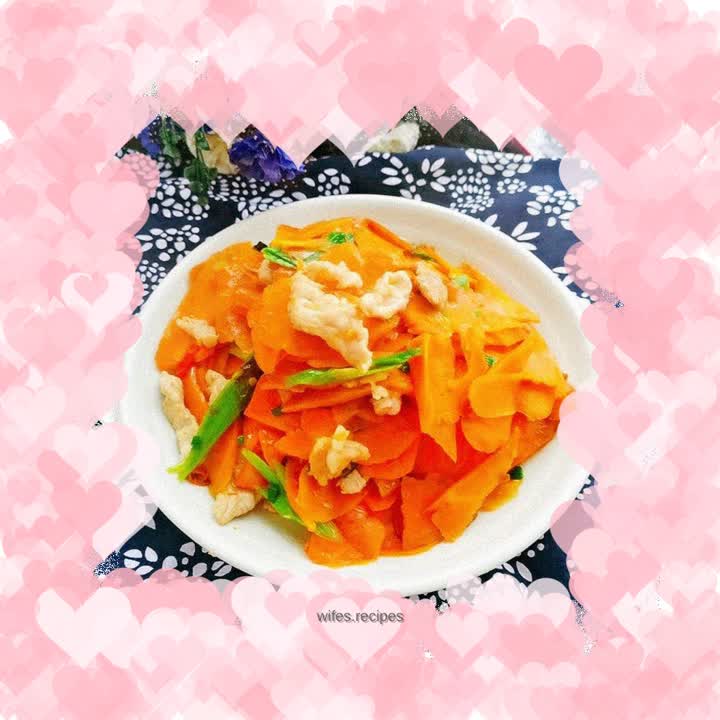 Stir-fried meat with carrots
