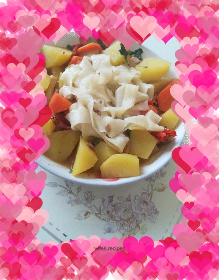 Large Plate of Chicken Noodles