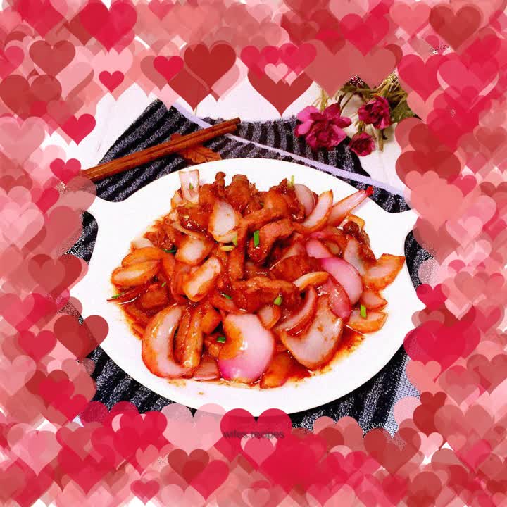 Stir-fried beef tenderloin with onions