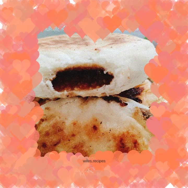 Sesame sauce and brown sugar sesame cakes