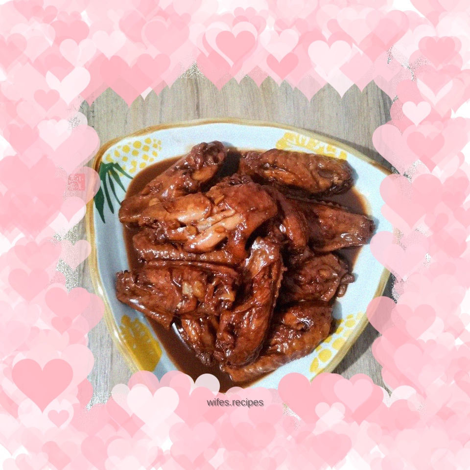 Braised chicken wings