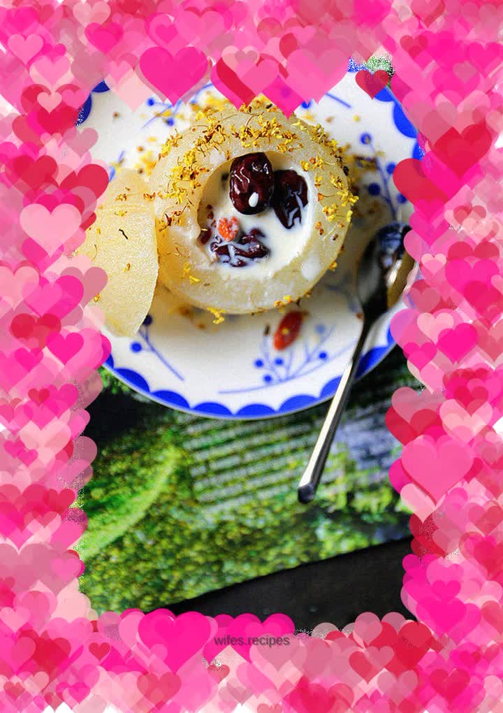 Sweet-scented osmanthus pear stewed in fresh milk