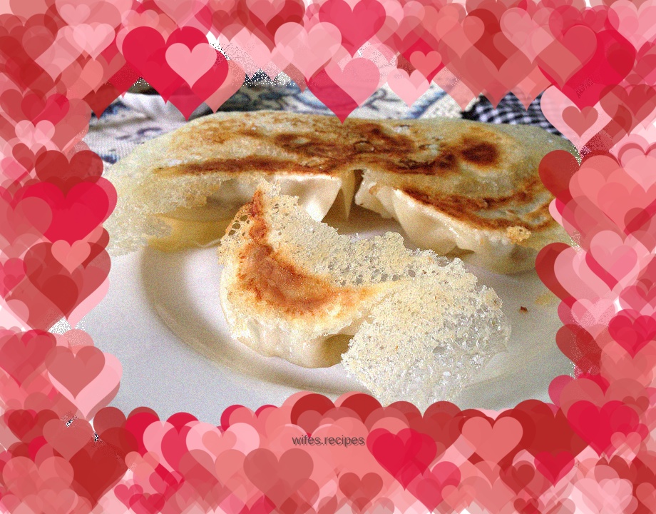 Pan-fried dumplings with winter bamboo shoots, celery and pork