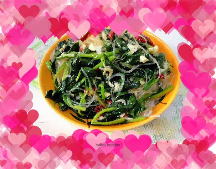 Spinach mixed with vermicelli
