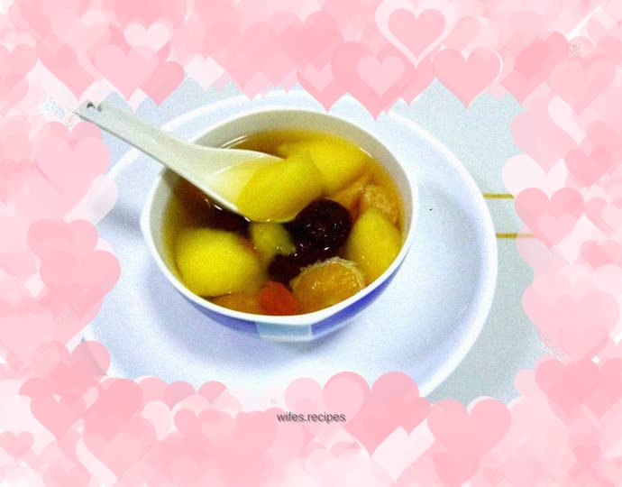 Apple and red date soup