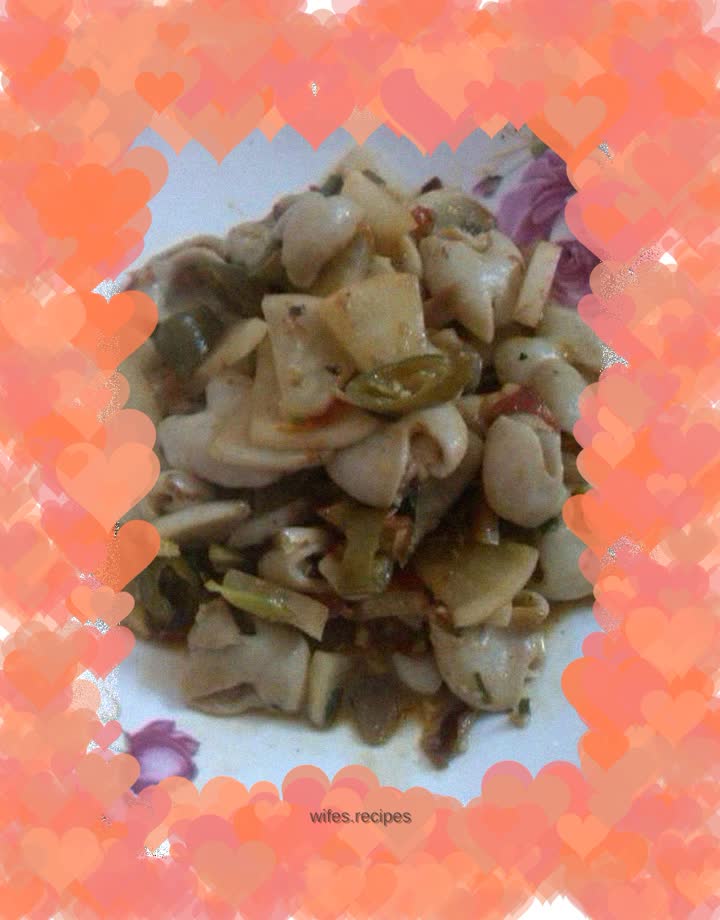 Stir-fried large intestine with pickled cabbage