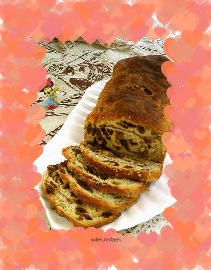 Raisin Walnut Cinnamon Rolls