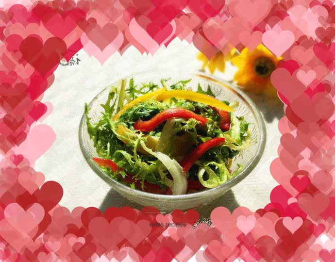 Colorful pepper mixed with bitter chrysanthemum