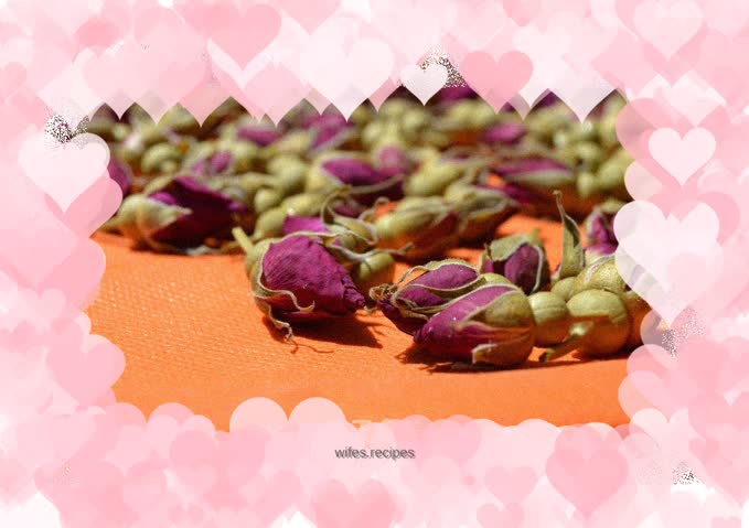 Homemade dried roses