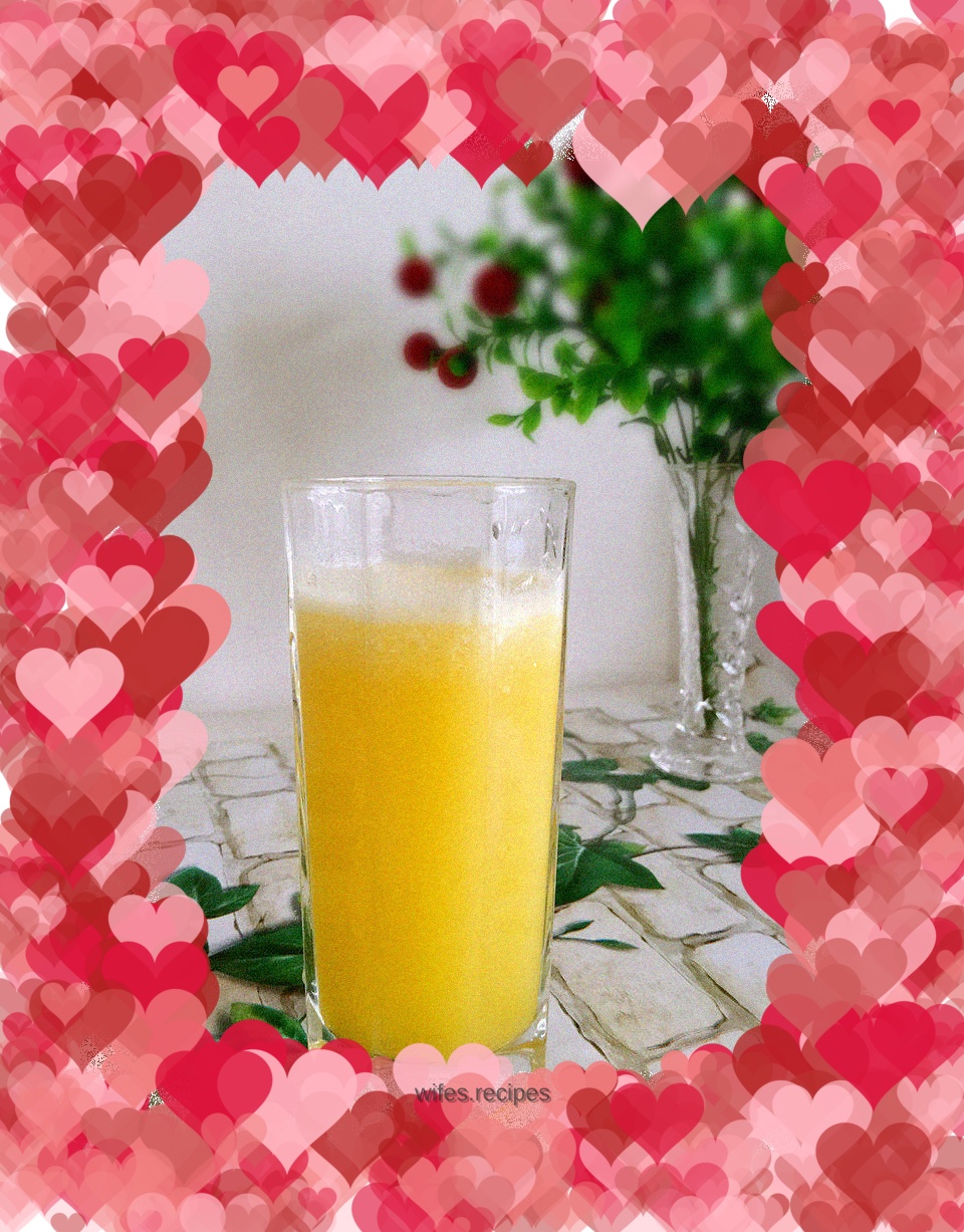 Reduced fat pineapple juice