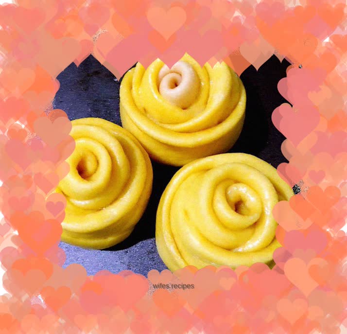 Colorful rose steamed buns