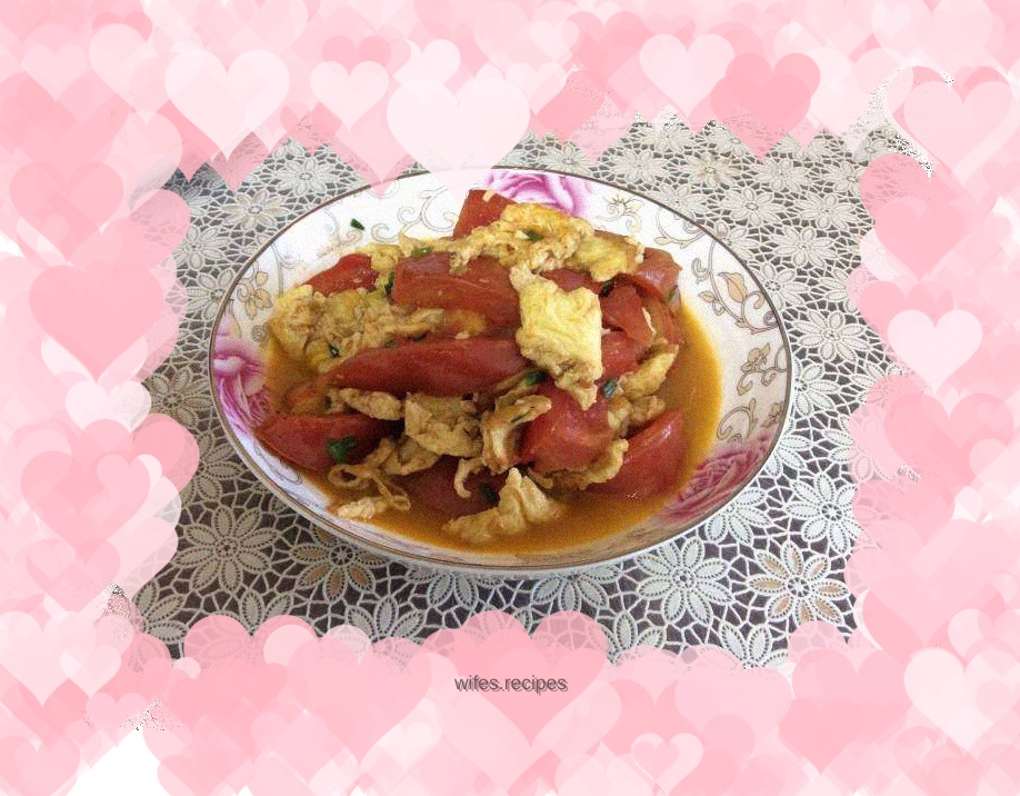 Scrambled eggs with tomatoes