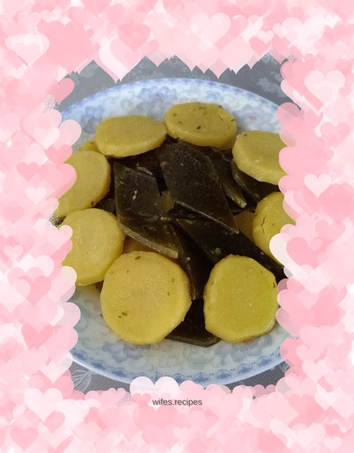 Potatoes roasted with kelp