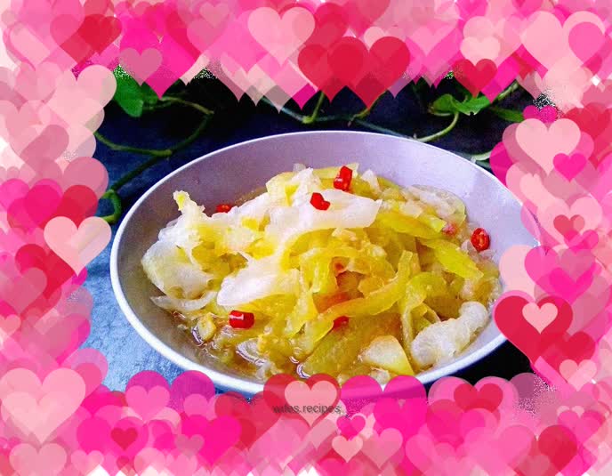 Watermelon rind mixed with white fungus